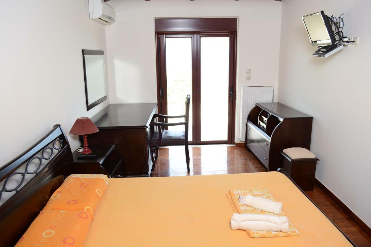 Villa Bella Loukisia Loukissia ภายนอก รูปภาพ