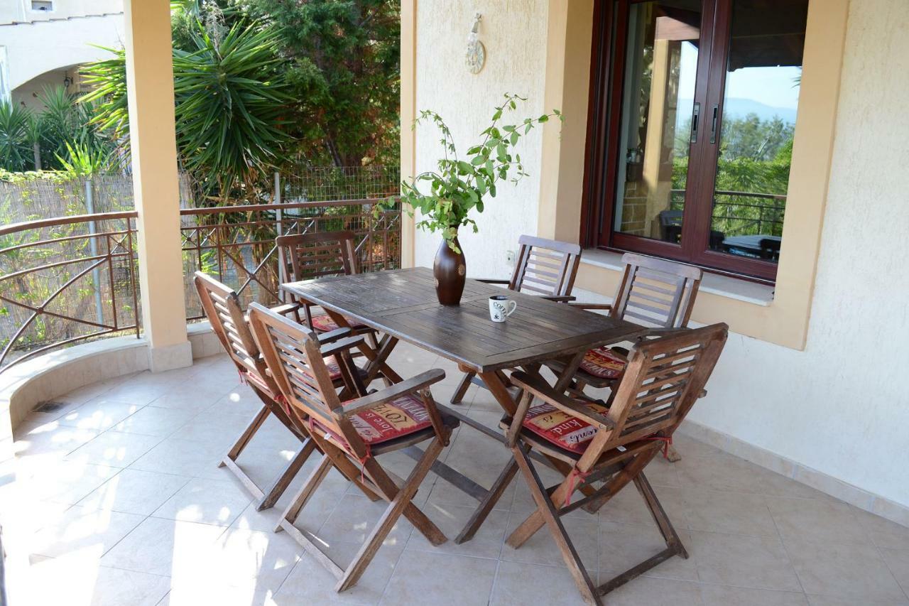 Villa Bella Loukisia Loukissia ภายนอก รูปภาพ